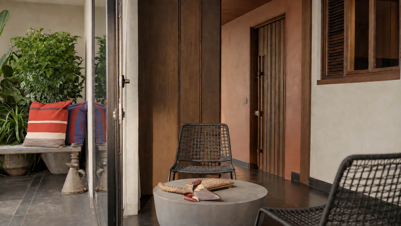 the balcony and passage to office